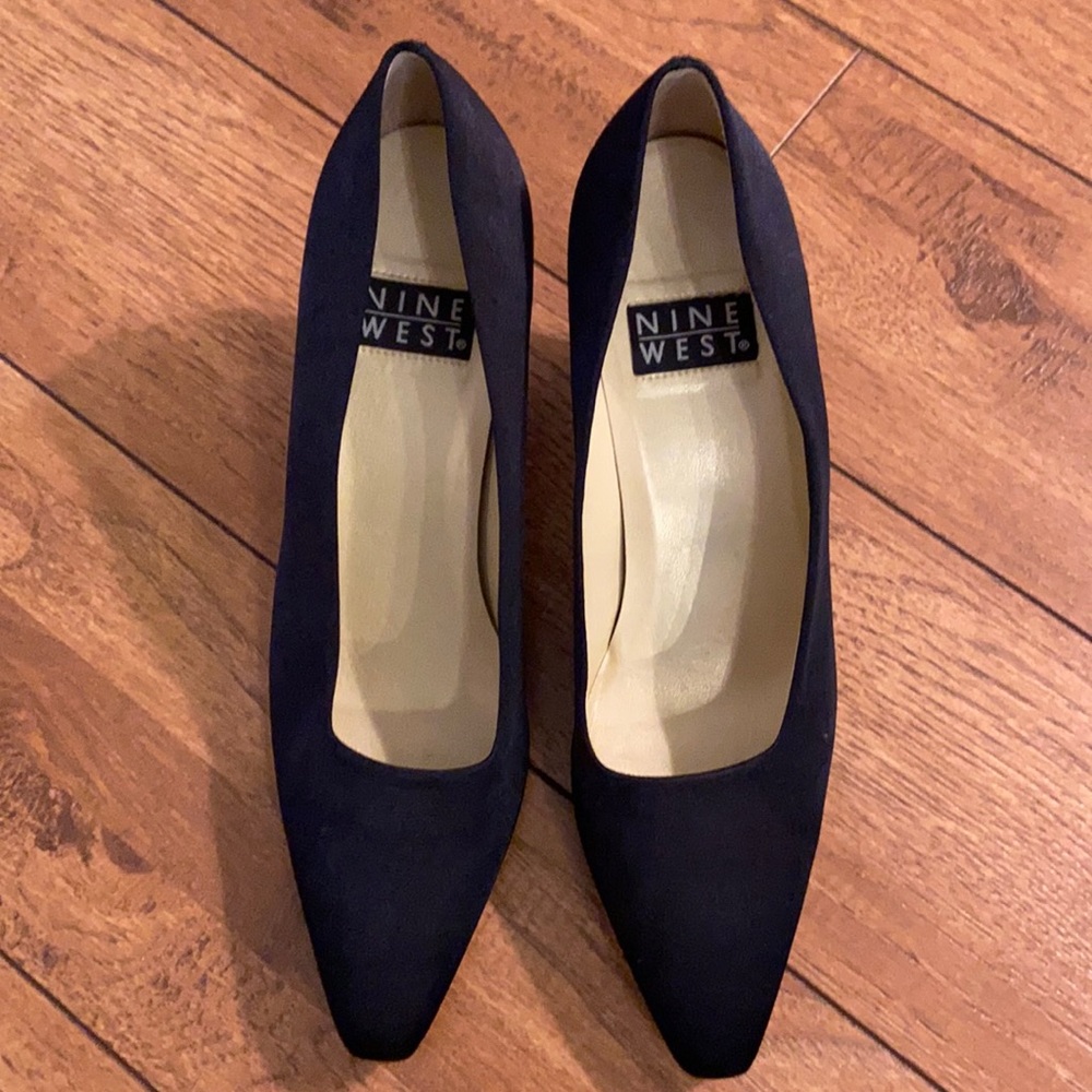 Vintage Nine West 9 Narrow Black Heels